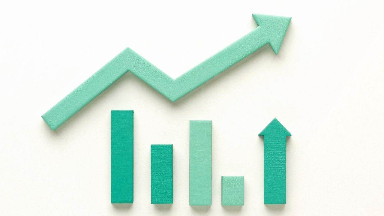 TÜFE oranındaki değişimi temsil eden turkuaz renkli ok illüstrasyonları
